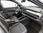 Jeep Avenger 1.2 110pk e-Hybrid Black Edition Automaat | Schuif-/Kanteldak | Winter-Pakket | Elektrische Klep | Navigatie | Adaptieve Cruise Control | Camera | 17"LMV | JBL | Keyless Entry/Start | LED |