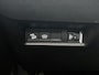 Jeep Avenger 1.2 110pk e-Hybrid Black Edition Automaat | Schuif-/Kanteldak | Winter-Pakket | Elektrische Klep | Navigatie | Adaptieve Cruise Control | Camera | 17"LMV | JBL | Keyless Entry/Start | LED |