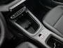 Jeep Avenger 1.2 110pk e-Hybrid Black Edition Automaat | Schuif-/Kanteldak | Winter-Pakket | Elektrische Klep | Navigatie | Adaptieve Cruise Control | Camera | 17"LMV | JBL | Keyless Entry/Start | LED |