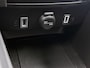 Jeep Avenger 1.2 110pk e-Hybrid Black Edition Automaat | Schuif-/Kanteldak | Winter-Pakket | Elektrische Klep | Navigatie | Adaptieve Cruise Control | Camera | 17"LMV | JBL | Keyless Entry/Start | LED |
