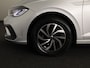 Volkswagen Polo 1.0 TSI Go |Navigatie via App| Parkeersensoren achter | Adaptieve cruise control | LED koplampen | 15"LM Velgen