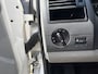 Volkswagen Transporter Kombi 2.0 TDI L1H1 140pk DSG Automaat Btw en bpm vrij 9-Persoons Trekhaak Airco Cruisecontrole Ex overheidsauto Dealer onderhouden 1e eigenaar Euro 5 Groepsvervoer Taxi Personenbus Tourer Combi Minivan