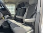 Volkswagen Transporter Kombi 2.0 TDI L1H1 140pk DSG Automaat Btw en bpm vrij 9-Persoons Trekhaak Airco Cruisecontrole Ex overheidsauto Dealer onderhouden 1e eigenaar Euro 5 Groepsvervoer Taxi Personenbus Tourer Combi Minivan