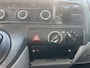 Volkswagen Transporter Kombi 2.0 TDI L1H1 140pk DSG Automaat Btw en bpm vrij 9-Persoons Trekhaak Airco Cruisecontrole Ex overheidsauto Dealer onderhouden 1e eigenaar Euro 5 Groepsvervoer Taxi Personenbus Tourer Combi Minivan