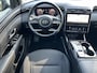 Hyundai Tucson 1.6 T-GDI PHEV Comfort Smart 4WD / 99% SOH / Fabrieksgarantie tot 04-2027 / WLTP 62km / Navi / Apple Carplay Android / Stuur- en stoelverwarming / Adapt. CC / 19" LM wielen /