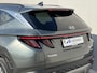 Hyundai Tucson 1.6 T-GDI PHEV Comfort Smart 4WD / 99% SOH / Fabrieksgarantie tot 04-2027 / WLTP 62km / Navi / Apple Carplay Android / Stuur- en stoelverwarming / Adapt. CC / 19" LM wielen /