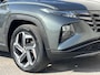 Hyundai Tucson 1.6 T-GDI PHEV Comfort Smart 4WD / 99% SOH / Fabrieksgarantie tot 04-2027 / WLTP 62km / Navi / Apple Carplay Android / Stuur- en stoelverwarming / Adapt. CC / 19" LM wielen /