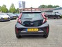 Toyota Aygo X PLAY 4S-BANDEN APPLE/ANDROID AD-CRUISE CAMERA BLUETOOTH AIRCO NL-AUTO EL-RAMEN/SPIEGELS