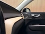 Volvo XC60 T6 AWD Recharge Ultra Dark | Facelift | Trekhaak | 360° Camera | Head-Up Display | All Season banden | Harman Kardon | Adaptieve Cruise Control | Stoelverwarming voor+achter | Stuurwielverwarming | Full LED Meesturende koplampen | Pilot Assist | BLIS Dode Hoek Detectie | Elektrische voorstoelen geheugen | Quilted Nordico bekleding | Zitting verlenging voorstoelen | Lederen Dashboard | Schuifdak | 20 Inch | Google Infotainment | Keyless Drive | Parkeersensoren voor+achter | Elektrisch bedienbare achterklep | DAB Radio | Apple Carplay/Android Auto | Draadloos telefoon opladen | Volvo On Call met mobiele App functie | Vaour Grey Metallic |
