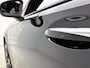 Mercedes-Benz A-klasse 250 e Business Solution AMG | Trekhaak | Nightpakket | parkeerpakket met achteruitrijcamera | Verwarmde stoelen vooraan | Inclusief 24 maanden Mercedes-Benz Certified garantie voor Europa.