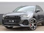 Audi Q3 45 TFSI quattro | S-Line | Trekhaak | Keyless | Dode hoek | Camera | Black optik | Stoelverwarming | Elektrische kofferbak