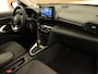 Toyota Yaris Cross 1.5 Hybrid 115 Active -NIEUWE AUTO DIRECT UIT VOORRAAD LEVERBAAR - APPLE CARPLAY/ ANDROID AUTO - CLIMATE CONTROL - VOORRUITVERWARMING - STUURVERWARMING - STOELVERWARMING - ADAPTIEVE CRUISE CONTROL - CAMERA - DAB AUDIO