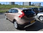 Volvo V40 Cross Country 1.5 T3 Momentum Automaat Climate Cruise PDC
