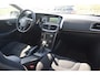 Volvo V40 Cross Country 1.5 T3 Momentum Automaat Climate Cruise PDC