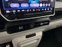 Volkswagen ID. Buzz Pro Bulli 286pk 79 kWh 7p. | Warmtepomp | 7-zits | Trekhaak | Head-up Display | Harman-Kardon | Apple Carplay / Android Auto | 21'' |  €2.500,= INRUILPREMIE BESCHIKBAAR |  Netto-ACTIEprijs; RIJKLAAR INCL. BTW/BPM, (bij koop of lease via HK) |