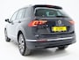 Volkswagen Tiguan 1.4 TSI eHybrid Elegance | Panoramadak | HUD | 360 | Sfeerlicht | Virtual | Adaptive Cruise | Dodehoek