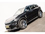 Lynk & Co 01 1.5 Plug-in Hybrid 262 Pk I Zwarte Hemel I Panoramadak I 75 km Elektrisch I 360 Camera I Infinity Audio I Full Map Navi I Carplay I 20 inch. LMV l 1e eigenaar