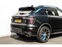Lynk & Co 01 1.5 Plug-in Hybrid 262 Pk I Zwarte Hemel I Panoramadak I 75 km Elektrisch I 360 Camera I Infinity Audio I Full Map Navi I Carplay I 20 inch. LMV l 1e eigenaar