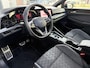 Volkswagen Golf 1.5 eTSI R-Line Business | Panoramadak | Keyless | Stoel verwarming | Camera |