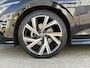 Volkswagen Golf 1.5 eTSI R-Line Business | Panoramadak | Keyless | Stoel verwarming | Camera |