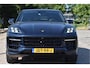 Porsche Cayenne Coupé 3.0 E-Hybrid Spor Chrono 470 pk | NL-Auto | Keyless | Luchtvering | HUD | 360 gr. camera | Softclose | Pano | Nieuwstaat