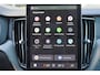 Volvo XC60 T6 Recharge AWD Plus Black Edition - Panorama/schuifdak - IntelliSafe Assist & Surround - Harman/Kardon audio - Parkeercamera achter - Verwarmde voorstoelen, stuur & achterbank - Parkeersensoren voor & achter - Elektr. bedienb. voorstoelen met geheugen - Extra getint glas - 21' LMV