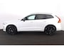 Volvo XC60 T6 Recharge AWD Plus Black Edition - Panorama/schuifdak - IntelliSafe Assist & Surround - Harman/Kardon audio - Parkeercamera achter - Verwarmde voorstoelen, stuur & achterbank - Parkeersensoren voor & achter - Elektr. bedienb. voorstoelen met geheugen - Extra getint glas - 21' LMV