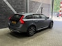 Volvo V60 Cross Country 2.0 D3 Momentum Business | Trekhaak | Navigatie | Cruise Control | Parkeersensoren | 18 Inch