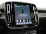 Volvo XC40 Ultimate Recharge Pure 70 kWh 231pk | Panodak | Warmtepomp | Adaptive Cruise | 360 Camera | Harman / Kardon | Alcantara Sportstoelen Memory & Verwarmd | Stuur Verwarmd | Google Assistent | Apple Carplay | Keyless | Blis | DAB |