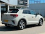 Volkswagen T-Roc 1.5 TSI DSG R-Line | Navigatie