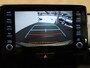 Toyota Yaris Cross 1.5 VVT-I Active - ADAPTIEVE CRUISE CONTROL - DRAADLOZE OPLADER - AIRCO - APPLE CARPLAY/ ANDROID AUTO - LICHT EN REGENSENSOR - 4 SEIZOENENBANDEN - ARMSTEUN VOOR - 16 INCH LICHT METALEN VELGEN
