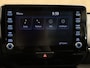 Toyota Yaris Cross 1.5 VVT-I Active - ADAPTIEVE CRUISE CONTROL - DRAADLOZE OPLADER - AIRCO - APPLE CARPLAY/ ANDROID AUTO - LICHT EN REGENSENSOR - 4 SEIZOENENBANDEN - ARMSTEUN VOOR - 16 INCH LICHT METALEN VELGEN