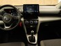 Toyota Yaris Cross 1.5 VVT-I Active - ADAPTIEVE CRUISE CONTROL - DRAADLOZE OPLADER - AIRCO - APPLE CARPLAY/ ANDROID AUTO - LICHT EN REGENSENSOR - 4 SEIZOENENBANDEN - ARMSTEUN VOOR - 16 INCH LICHT METALEN VELGEN