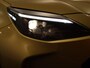 Toyota Yaris Cross 1.5 VVT-I Active - ADAPTIEVE CRUISE CONTROL - DRAADLOZE OPLADER - AIRCO - APPLE CARPLAY/ ANDROID AUTO - LICHT EN REGENSENSOR - 4 SEIZOENENBANDEN - ARMSTEUN VOOR - 16 INCH LICHT METALEN VELGEN