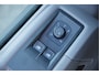 Volkswagen Crafter 35 2.0 TDI L3H3(L2H2) 3-ZITS, 177PK AUT. LED, ADAPT. CRUISE, STOELVERWARMING, STUURVERWARMING, VOORRUIT VERWARMING, STANDKACHEL, GEVEERDE ERGO ACTIVE STOEL