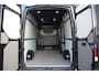 Volkswagen Crafter 35 2.0 TDI L3H3(L2H2) 3-ZITS, 177PK AUT. LED, ADAPT. CRUISE, STOELVERWARMING, STUURVERWARMING, VOORRUIT VERWARMING, STANDKACHEL, GEVEERDE ERGO ACTIVE STOEL
