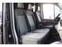 Volkswagen Crafter 35 2.0 TDI L3H3(L2H2) 3-ZITS, 177PK AUT. LED, ADAPT. CRUISE, STOELVERWARMING, STUURVERWARMING, VOORRUIT VERWARMING, STANDKACHEL, GEVEERDE ERGO ACTIVE STOEL