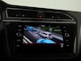 Volkswagen Tiguan 1.5 TSI R-Line Business 150 PK | Automaat ( DSG ) | Panoramadak | Camera | 20 Inch | Stoelverwarming