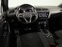 Volkswagen Tiguan 1.5 TSI R-Line Business 150 PK | Automaat ( DSG ) | Panoramadak | Camera | 20 Inch | Stoelverwarming