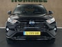 Toyota RAV4 2.5 Hybrid AWD Black Edition - ORIGINEEL NEDERLANDSE AUTO - AFKOMSTIG VAN 1E EIGENAAR - AWD - ALARM KLASSE 3 - ELEKTRISCHE ACHTERKLEP - CAMERA IN BINNENSPIEGEL - DODEHOEK DETECTIE - DRAADLOZE TELEFOONLADER - APPLE CARPLAY/ ANDROID AUTO - PARKEERSENSOREN VOOR / ACHTER - JBL AUDIO- 360 GRADEN CAMERA