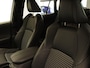 Toyota RAV4 2.5 Hybrid AWD Black Edition - ORIGINEEL NEDERLANDSE AUTO - AFKOMSTIG VAN 1E EIGENAAR - AWD - ALARM KLASSE 3 - ELEKTRISCHE ACHTERKLEP - CAMERA IN BINNENSPIEGEL - DODEHOEK DETECTIE - DRAADLOZE TELEFOONLADER - APPLE CARPLAY/ ANDROID AUTO - PARKEERSENSOREN VOOR / ACHTER - JBL AUDIO- 360 GRADEN CAMERA