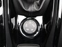 Peugeot 2008 1.2 PureTech Allure Panormadak | Parkeersenoren | Camera | Navigatie | Climat Control | Cruise Control | 17" Lichtmetalen Velgen