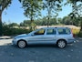 Volvo V70 2.4 D5 Comfort Line ZO INGERUILD DUS ZO WEG PRIJSJE