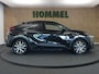 Toyota C-HR / C-HR+ 2.0 Plug-in Hybrid 220 Dynamic - ORIGINEEL NEDERLANDSE AUTO - AFKOMSTIG VAN 1E EIGENAAR - 2 LAADKABELS - DODEHOEK DETECTIE - 18 INCH LICHT METALEN VELGEN - STUURVERWARMING - VOORSTOELEN VERWARMD - PARKEERSENOREN VOOR/ACHTER