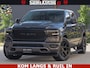 Dodge Ram LIMITED NIGHT 5.7 V8 402PK | HUD | 4PL WHEELS | LUCHTVERING |OPEN UILAAT KLEP | BOM VOL | GRANITE CRYSTAL | DC | CREW CAB | DUBBELE CABINE | 5 PERSOONS GRIJSKENTEKEN | EERSTE EIGENAAR | TOP STAAT 44000 KM |