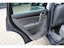 Porsche Cayenne 3.2 Gemballa Edition, Luchtvering