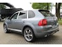Porsche Cayenne 3.2 Gemballa Edition, Luchtvering