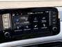 Hyundai i10 1.0 Premium Navigatie / Camera / Cruise Control / Sensoren Achter / Apple&Android Carplay / Bluetooth / DAB / All-Season banden