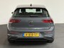 Volkswagen Golf 1.0 eTSI 110pk Automaat Life Climate control LED Lane Assist App Connect Cruise Control Climatronic Lichtmetalen Velgen Velgen Winterpakket