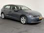 Volkswagen Golf 1.0 eTSI 110pk Automaat Life Climate control LED Lane Assist App Connect Cruise Control Climatronic Lichtmetalen Velgen Velgen Winterpakket